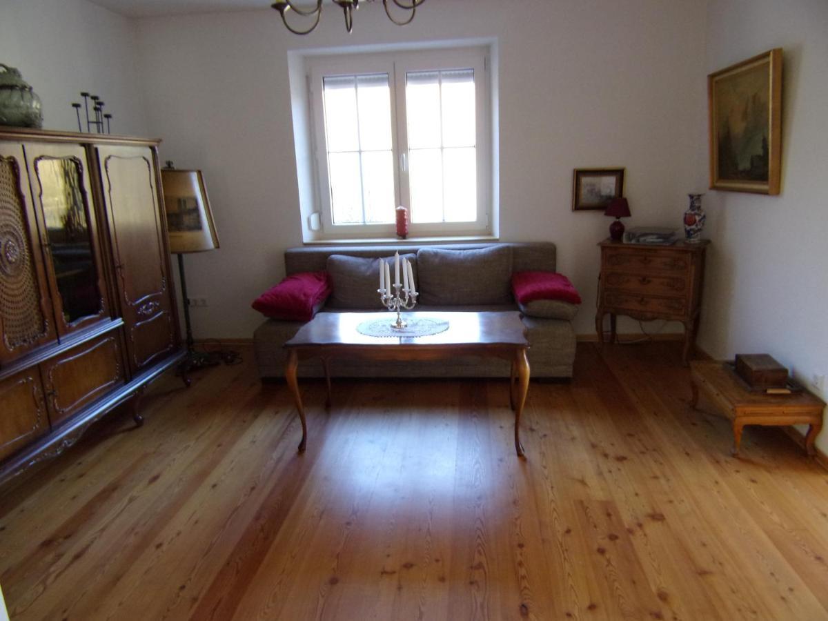 Kleines Schloesschen Apartment Leinau ภายนอก รูปภาพ